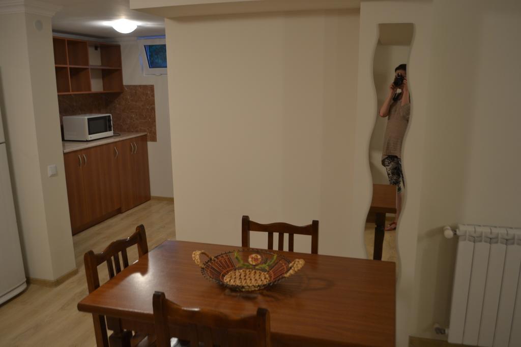 Tskaltubo Guest House On Mirian Mepe Εξωτερικό φωτογραφία